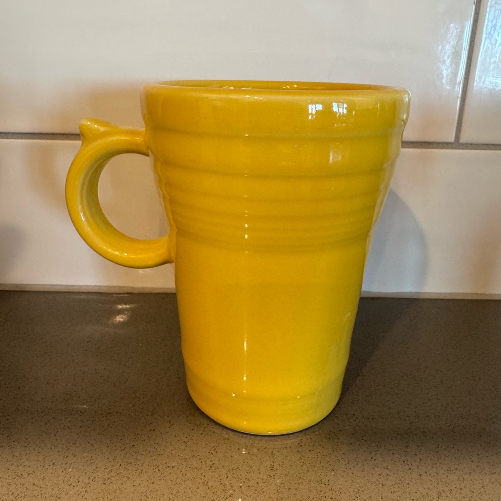 Vintage fiesta ware latte mugs in turquoise, sunflower, flamingo and lapis. - Picture 2 of 5
